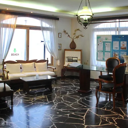 Vasia Boulevard (adults Only) Отель Херсониссос